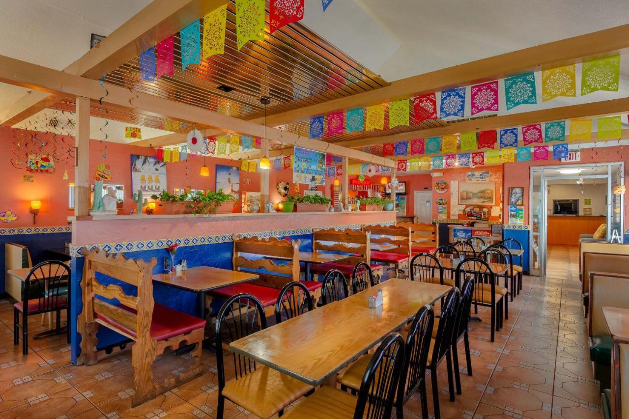 Bayside Inn Pinellas Park - Clearwater מראה חיצוני תמונה
