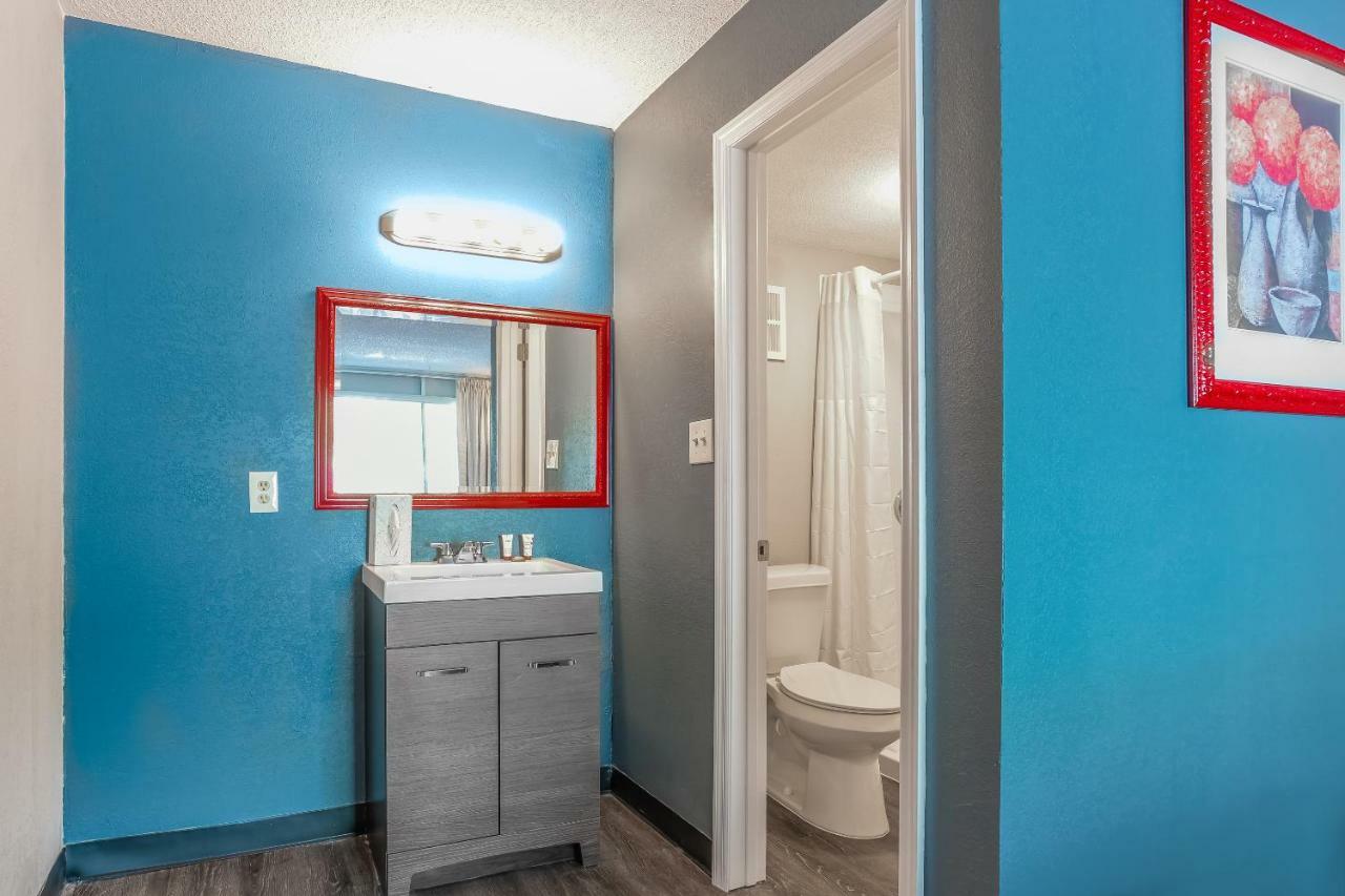 Bayside Inn Pinellas Park - Clearwater מראה חיצוני תמונה