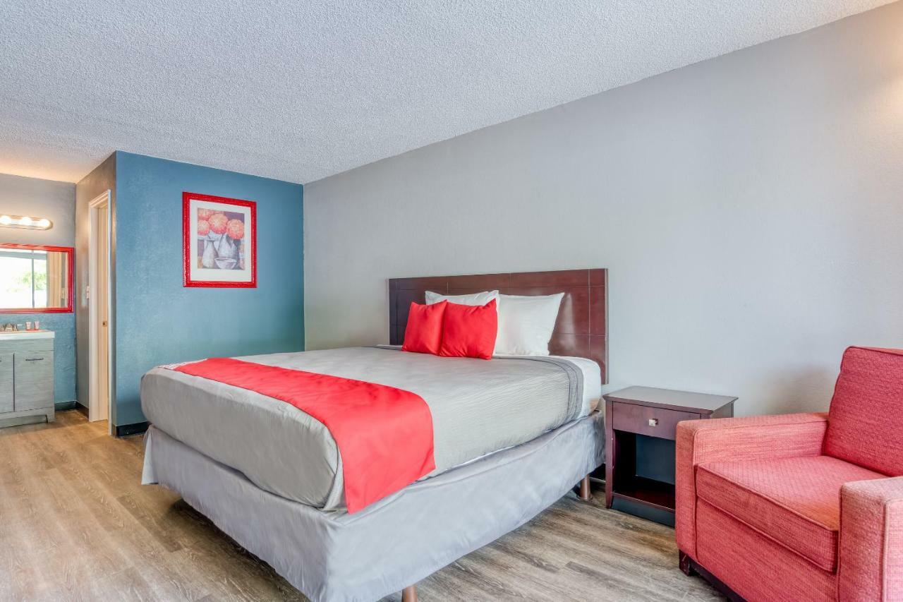 Bayside Inn Pinellas Park - Clearwater מראה חיצוני תמונה