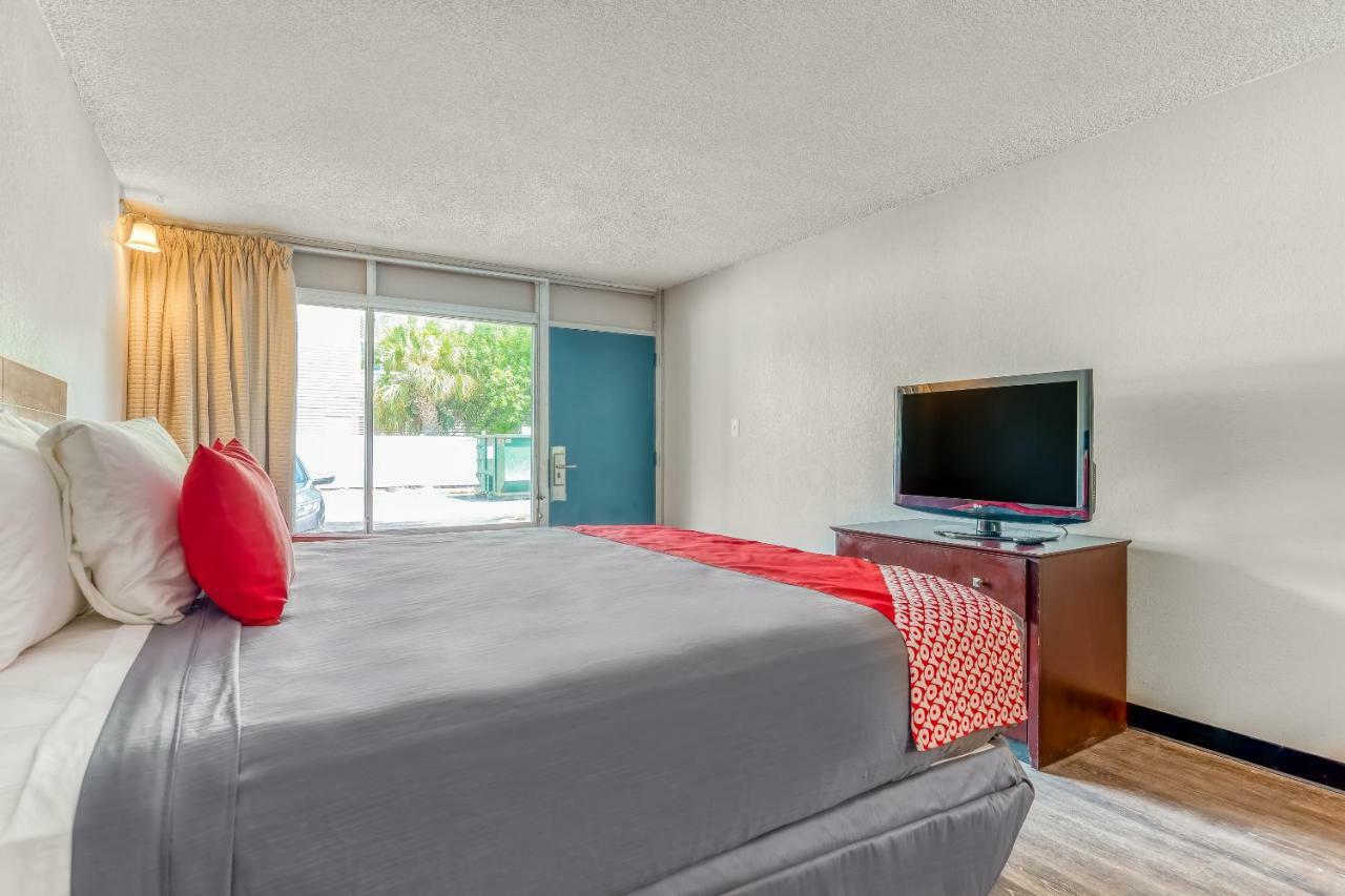 Bayside Inn Pinellas Park - Clearwater מראה חיצוני תמונה